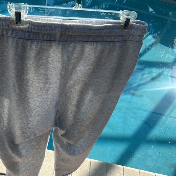 Rae Dunn Gray 2-Pocket Sweat Track Pants Joggers sz L EUC Soft Fleece - Picture 14 of 17